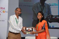 Receiving the memento at Midterm Phonocon 2023 Nagpur — from the brilliant and delightfully high-level 😅 Dr. Sanjay Subbaiah